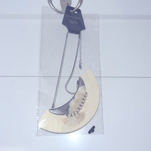Fashion necklace